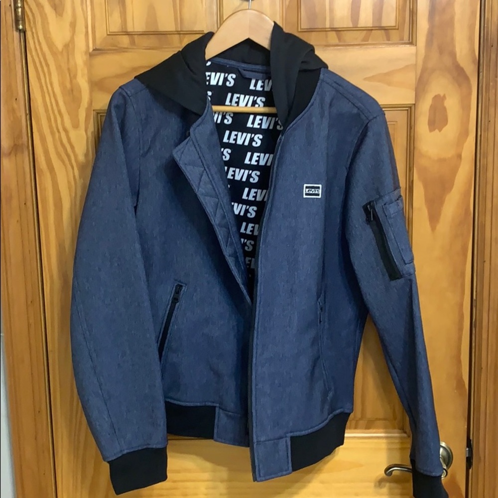 NWT men’s Levi’s water resistant zip up jacket.
